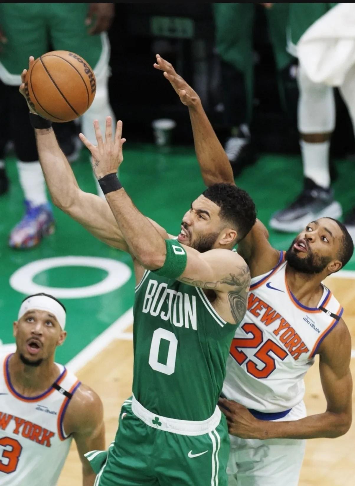  塔图姆爆冷击败尤文图斯，高光表现引爆全场！